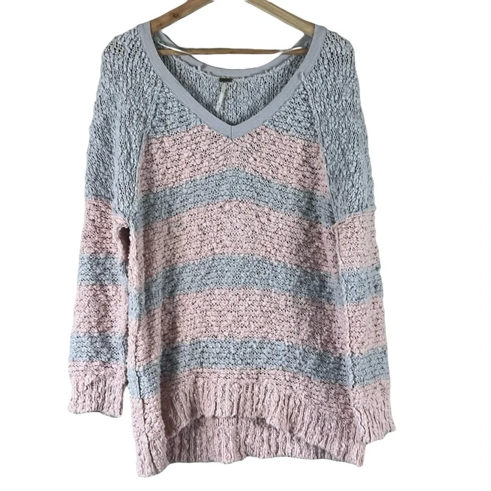 Free People Songbird Sweater V-Neck Striped Bouclé Knit Pink Gray Tunic Size M